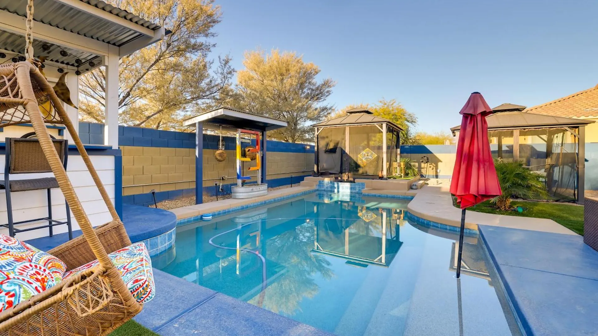 Putting Green And Hot Tub Goodyear Retreat! Vakantiehuis